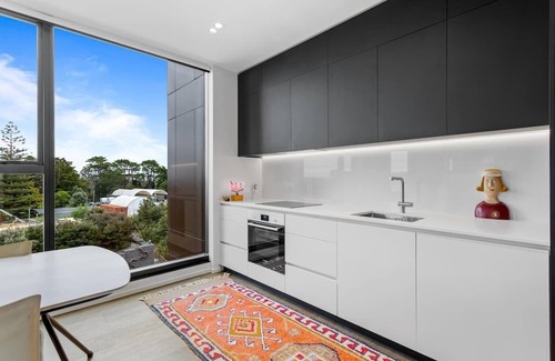 Hobsonville Apartment | 1BR with Balcony Close to Ferry by Zodiak Stays