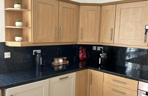 Falkirk Apartment | 1L Albert Place Maddiston Road Brightons Falkirk FK2 0JX