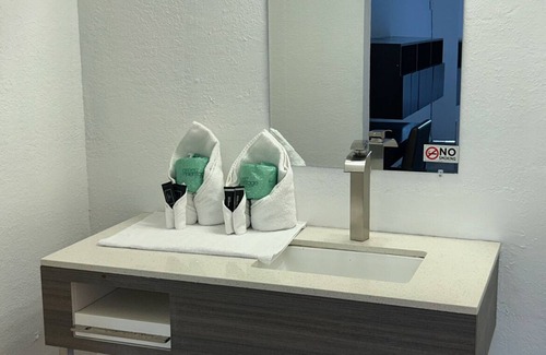 Decatur Hotel | 1st Place at Wesley