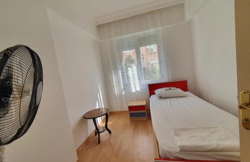 Liman Mahallesi Apartment | 2+1 100m2 2 WC Near sea side 300m 100mbs wifi