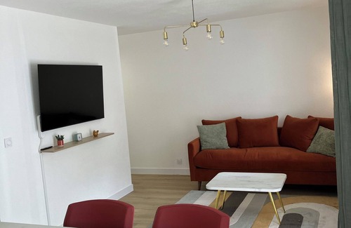 Pin - Vert Galant Apartment | 2/4 pers apartment 10 minutes walk from the 24H du Mans circuit with private parking lot