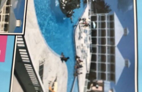 Colliers Bay Condo | 2 B/R Oceanfront Penthouse condo