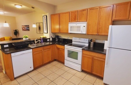 Reno House | 2 Bd, 2.5 Baths, Sleeps 6/B9