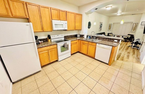 Reno House | 2 Bd, 2.5 Baths, Sleeps 7/E8