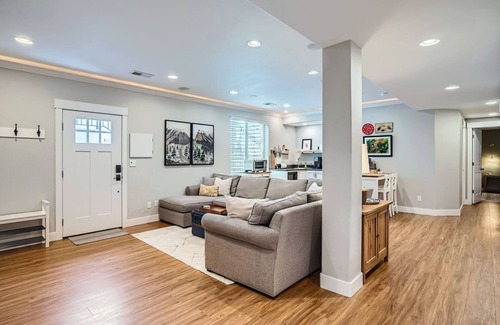 Stapleton Apartment | 2 Bd Apt/Privt Entry/Denver's Central Park Neighborhood/5 min. to Anschutznn