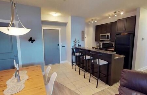 East Kootenay Condo | 2 BDRM/Hot Tub & Pool/AC/Fireplace