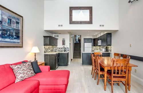 The Blue Mountains Condo | 2 Bdrm Ski In/Ski Out Loft at Blue Mountain