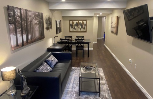 Meadowvale Village Apartment | 2 Bdrms Apartment Mississauga - Close to Heartland Outlet Mall & Pearson Airport