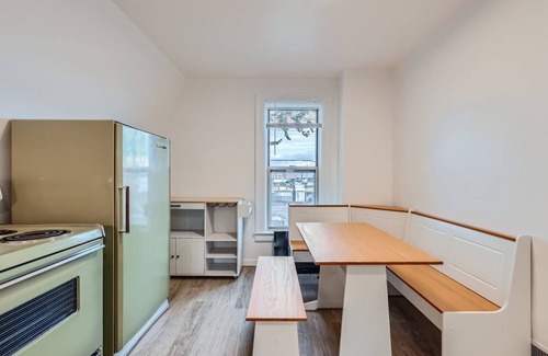 Washington Park West House | 2-Bed, 1-Bath Gem Near Wash Park Denver: Prime Location