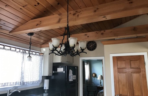 Seabrook House | 2 bed, 1 bath home just a short walk to the beach access, Laundry, WiFi