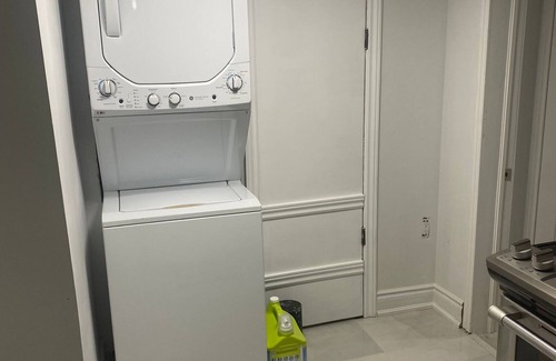 Cambridge House | 2 Bed 2 bath separate family sized unit in Cambridge