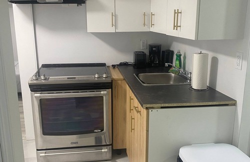 Cambridge House | 2 Bed 2 bath separate family sized unit in Cambridge