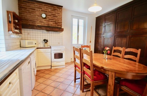 Saint-Vivien House | 2 bed/2 bath (sleeps 4+) wifi pool 10% 14 night discount