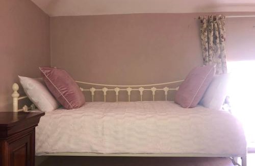 Kells Apartment | 2 Bed Courtyard Apartment at Rockfield House Kells in Meath - Short Term Let