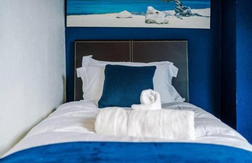 Leeds Apartment | 2 Bed House - Sleeps 6 Perfect for Families and Contractors