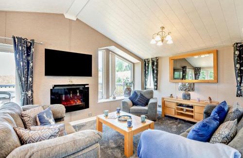 Hawick House | 2 Bed in Cavers 96262