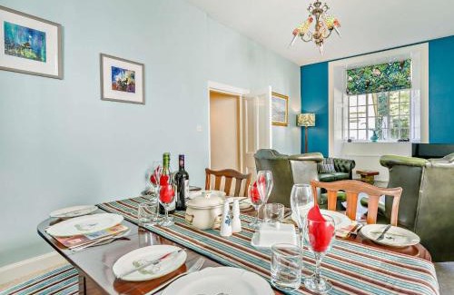 Kirriemuir House | 2 Bed in Glen Clova 93001
