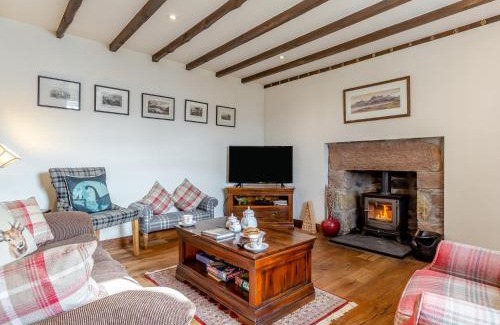 East Lewiston House | 2 bed in Loch Ness CA315