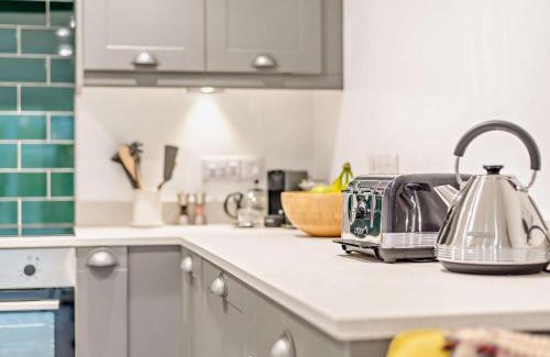 Maryport House | 2 Bed in Maryport 91132