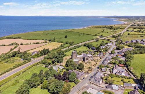 Clynnogfawr House | 2 Bed in Nefyn 56989