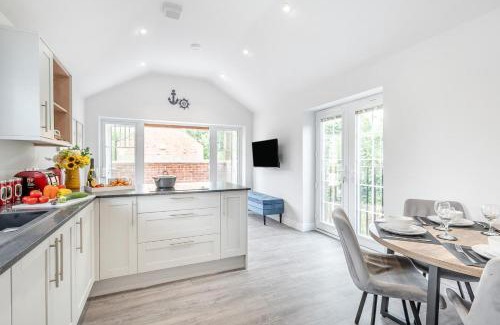 Wellington House | 2 Bed in Rugby oc-w32580