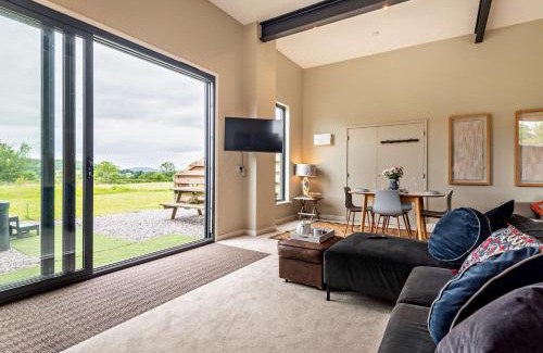 Okeford Fitzpaine House | 2 Bed in Sturminster Newton 88266