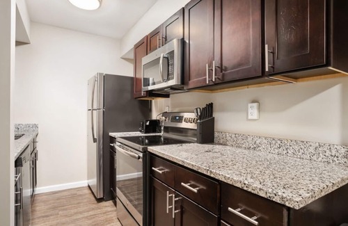 University District Apartment | 2 bed on 4th St and 15th Ave