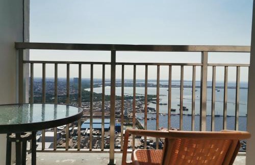 Pluit Apartment | 2 Bed Room Amazing Sea View Condo 80sqm Fast Internet