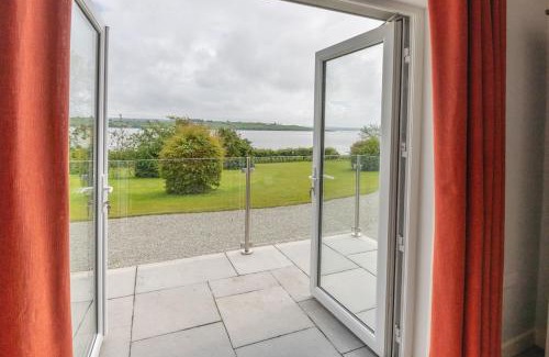 Timoleague House | 2 BED WATERFRONT PROPERTY - CLOSE TO COURTMACSHERRY