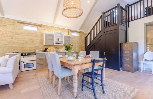Shipton under Wychwood Cottage | 2 bedroom accommodation in Shipton Under Wychwood
