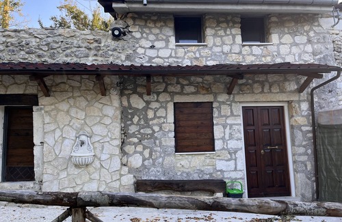 Sant'Eufemia a Maiella Ski Chalet | 2 Bedroom Chalet in Sant'Eufemia A Maiella