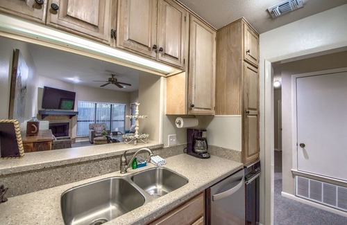 New Braunfels Condo | 2 bedroom 2 bath right on the Comal River!