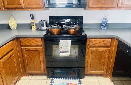 Euless House | 2 bedroom/2bathroom duplex 12 mins toDFW Airport and free WiFi