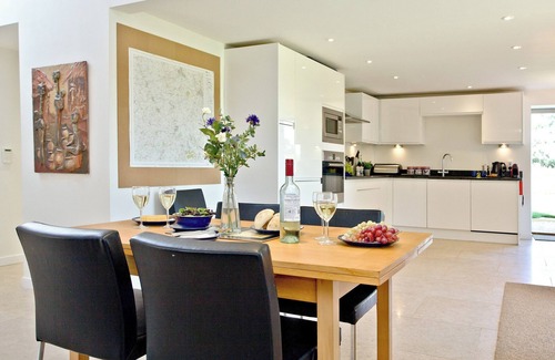 Marnhull Cabin | 2 bedroom accommodation in Sturminster Newton