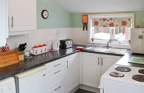 Martham Cottage | 2 bedroom accommodation in Martham, near Winterton
