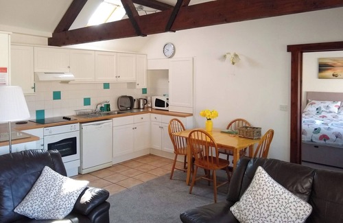 Shipton Gorge Cottage | 2 bedroom accommodation in Shipton Gorge
