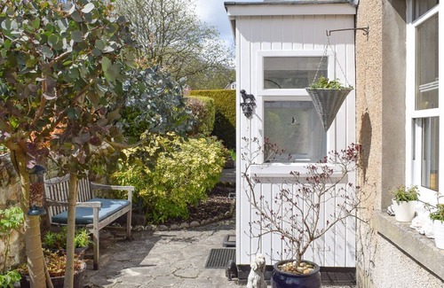 Aberdour Cottage | 2 bedroom accommodation in Aberdour, near Burntisland