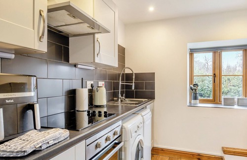Cutthorpe Cottage | 2 bedroom accommodation in Cutthorpe, near Chesterfield