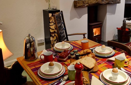 Llangattock Cottage | 2 bedroom accommodation in Llangattock, near Crickhowell