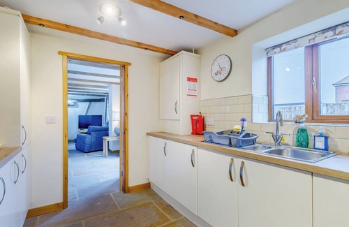 Ashover Cottage | 2 bedroom accommodation in Clay Cross