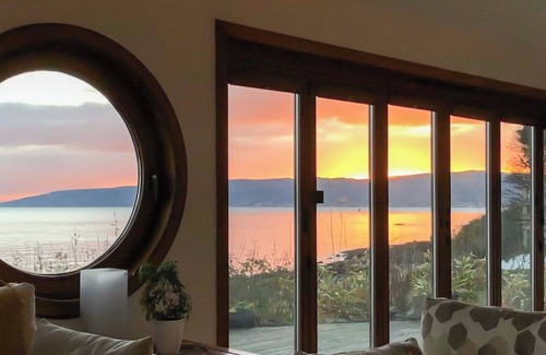 Kilcreggan Cottage | 2 bedroom accommodation in Kilcreggan, near Helensburgh