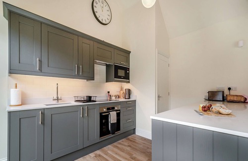 Quenington Cottage | 2 bedroom accommodation in Hatherop, near Cirencester