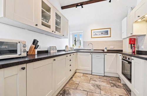 Blackford Cottage | 2 bedroom accommodation in South Barrow, near Yeovil