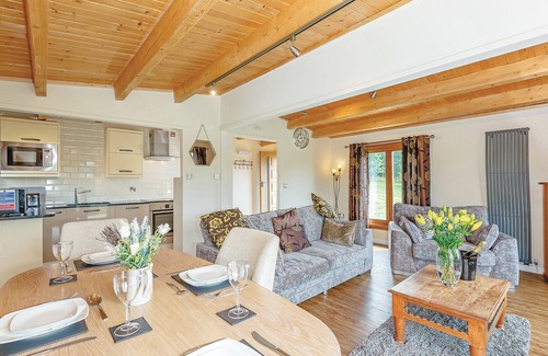 Welsh Frankton Ski Chalet | 2 bedroom accommodation in Ellesmere