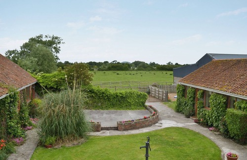 East Huntspill Cottage | 2 bedroom accommodation in East Huntspill, near Highbridge