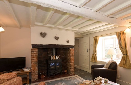 West Meon Cottage | 2 bedroom accommodation in Kilmeston, near Alresford