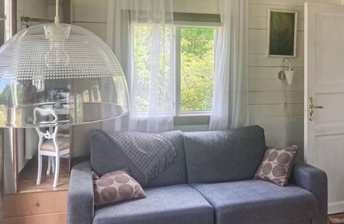 Hjorted House | 2 bedroom accommodation in Blankaholm