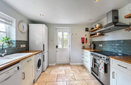 Broughton Gifford Cottage | 2 bedroom accommodation in Broughton Gifford, near Melksham