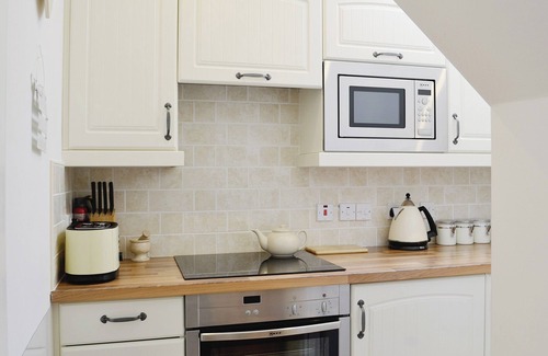 Scaniport Cottage | 2 bedroom accommodation in Scaniport, near Inverness