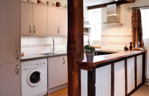 Sherborne Cottage | 2 bedroom accommodation in Goathill, near Sherborne